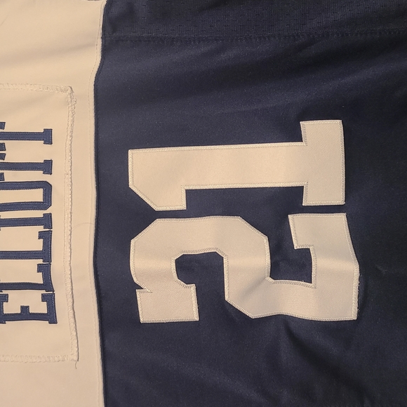 Nike Blue and White Top Jerseys - Picture 3 of 4